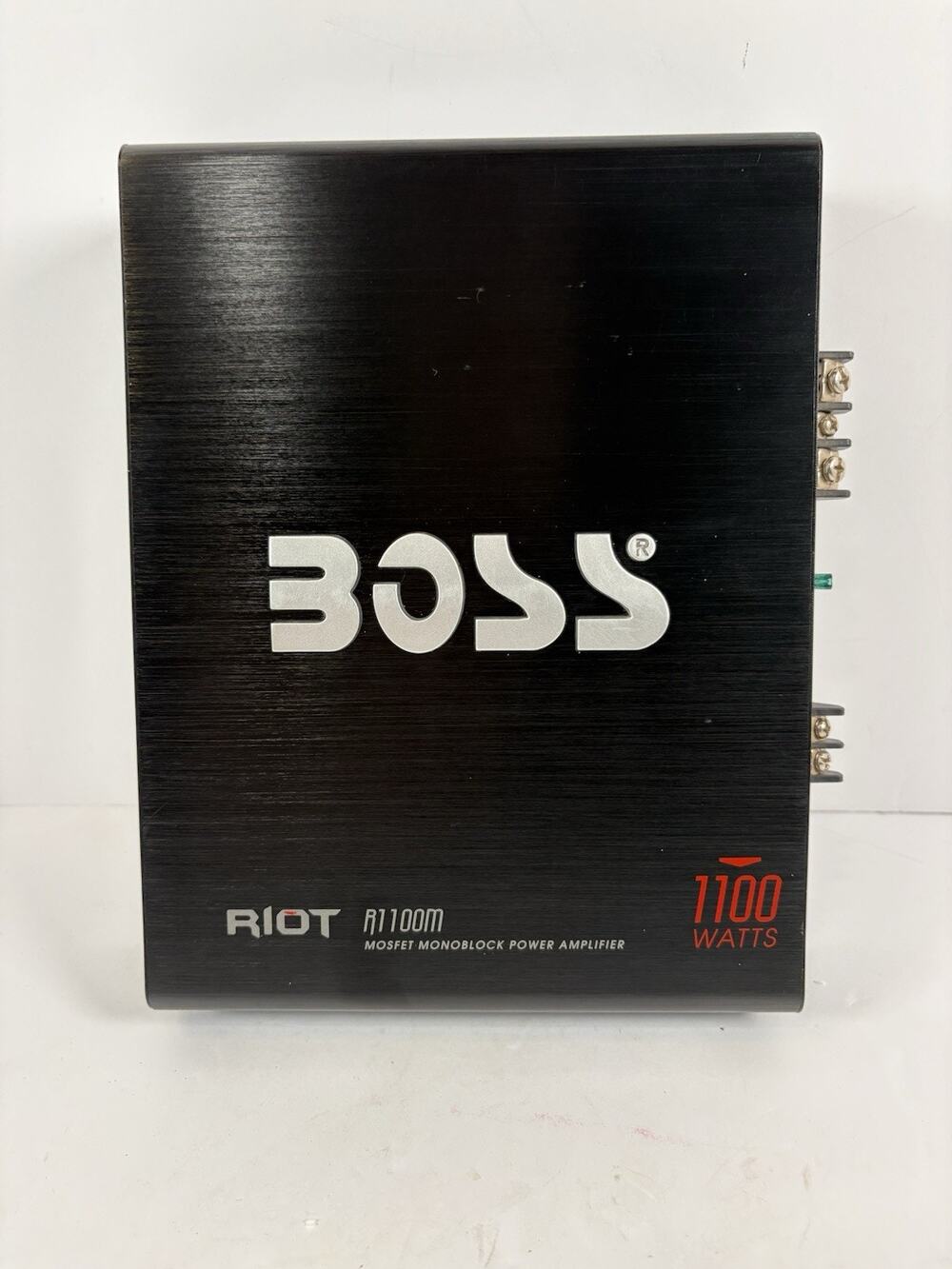 BOSS Audio Riot R1100M 1100W Mono MOSFET Car Subwoofer Power Amplifier Amp